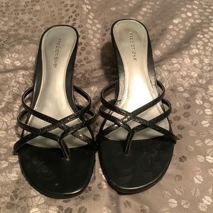 Black sandals. Size 8